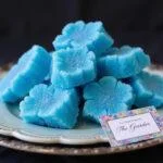 Final presentation of Breaking Bad’s Heisenberg Blue Rock Candy Clusters on a stylish plate.